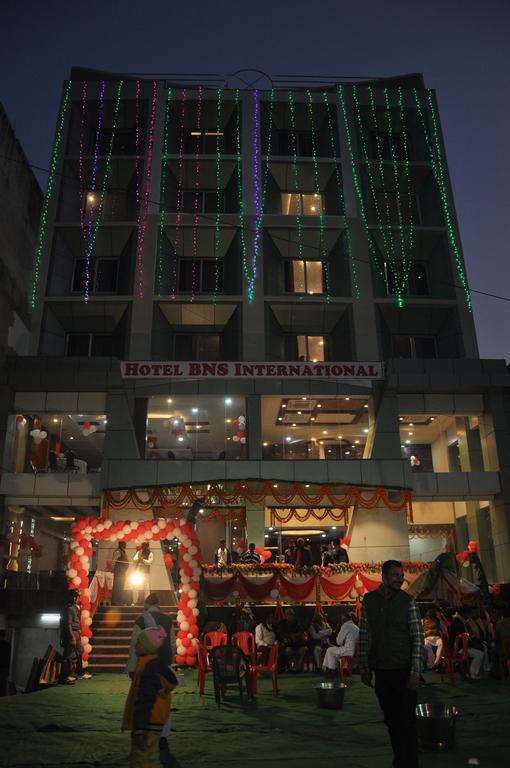 Hotel Bns International Sasarām エクステリア 写真