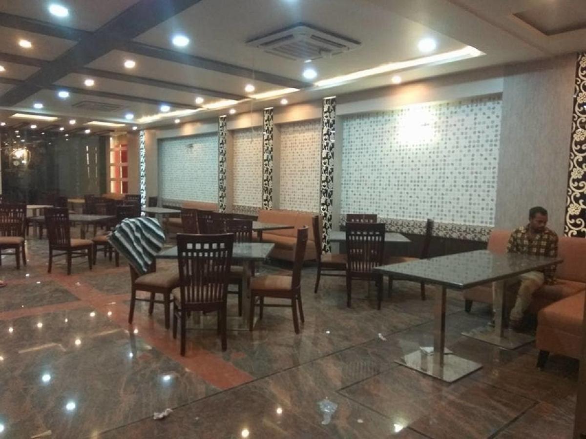Hotel Bns International Sasarām エクステリア 写真